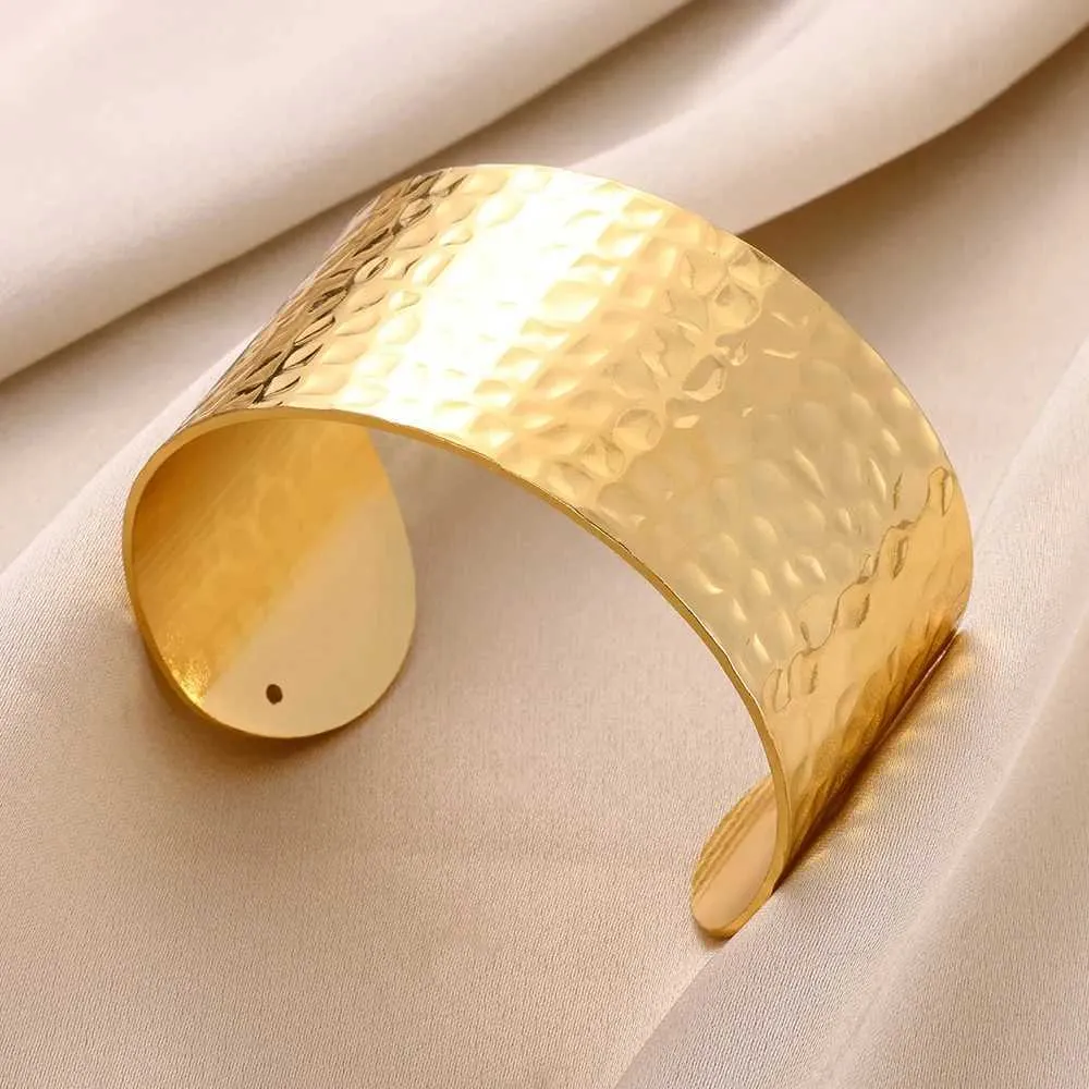 Charm Bracelets Exquisite Classic Bump Pattern Openning Bangles For Women Cuff Bracelet Gold Color Stainless Steel Hand_ipsvogv.com