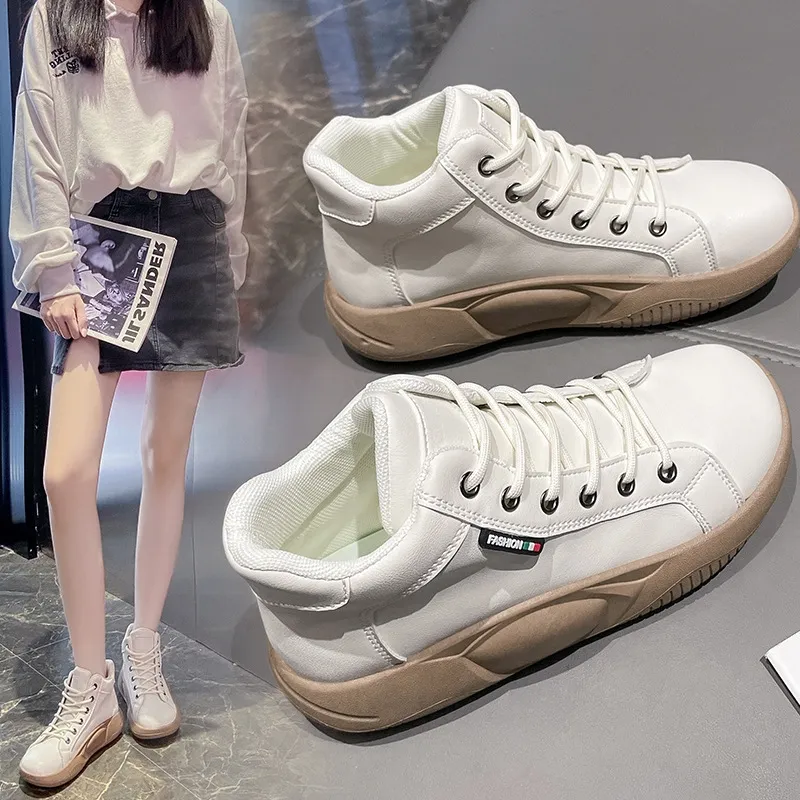 Yaz Kalın Solged Sallanan Ayakkabılar Çok Yönlü Moda Kadın Singles Yüksek Üstü Küçük Beyaz Ayakkabılar Günlük Retro Kadın Ayakkabıları