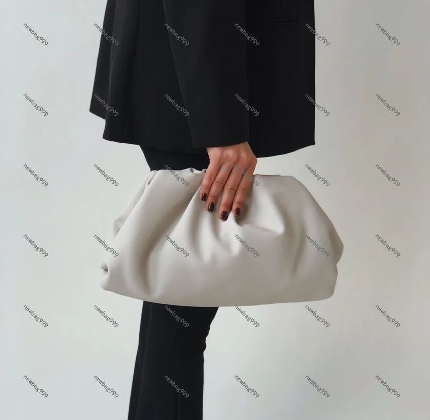 The pouch bag shop