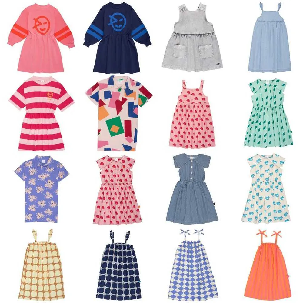 Robes de fille pour enfants et filles habillent une nouvelle température 2024 Été Nouvelle marque de mode Plaine Stripe Cartoon Match Casual Childrens Dressl2405