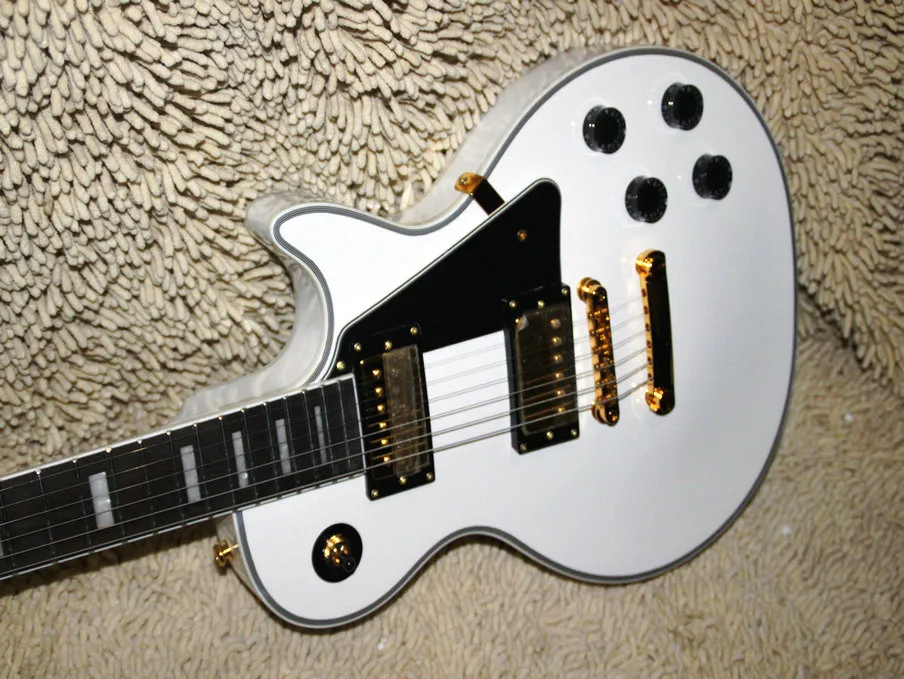 High Grade Custom Style Electric Guitar White Solid Body With Neck Gold Hardware Free Shipping
