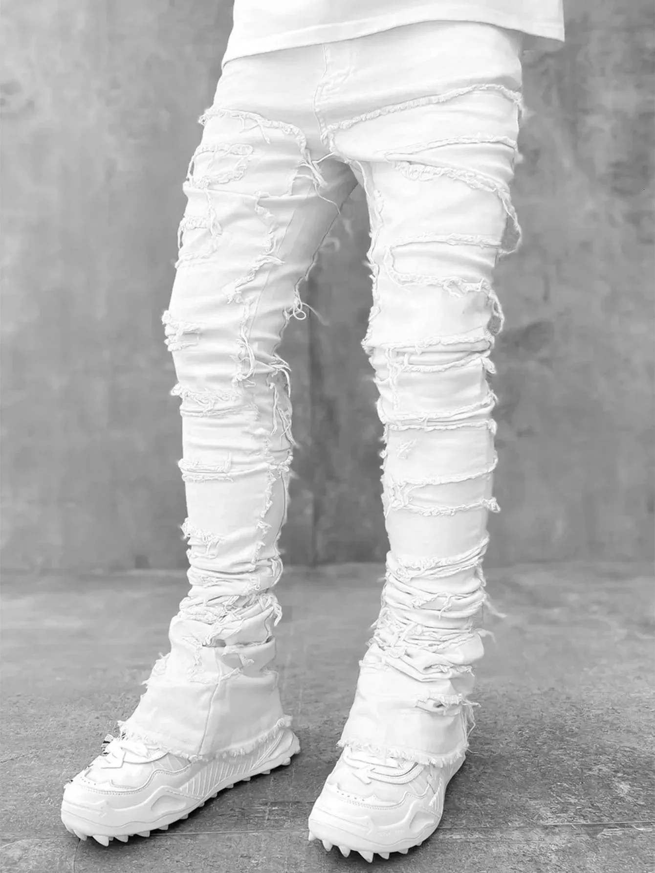 High Street White Mens Stacked Jeans Stretched Patchwork Tassel Damaged Denim Full Length Pants Hip-pop Trousers For Male 240507