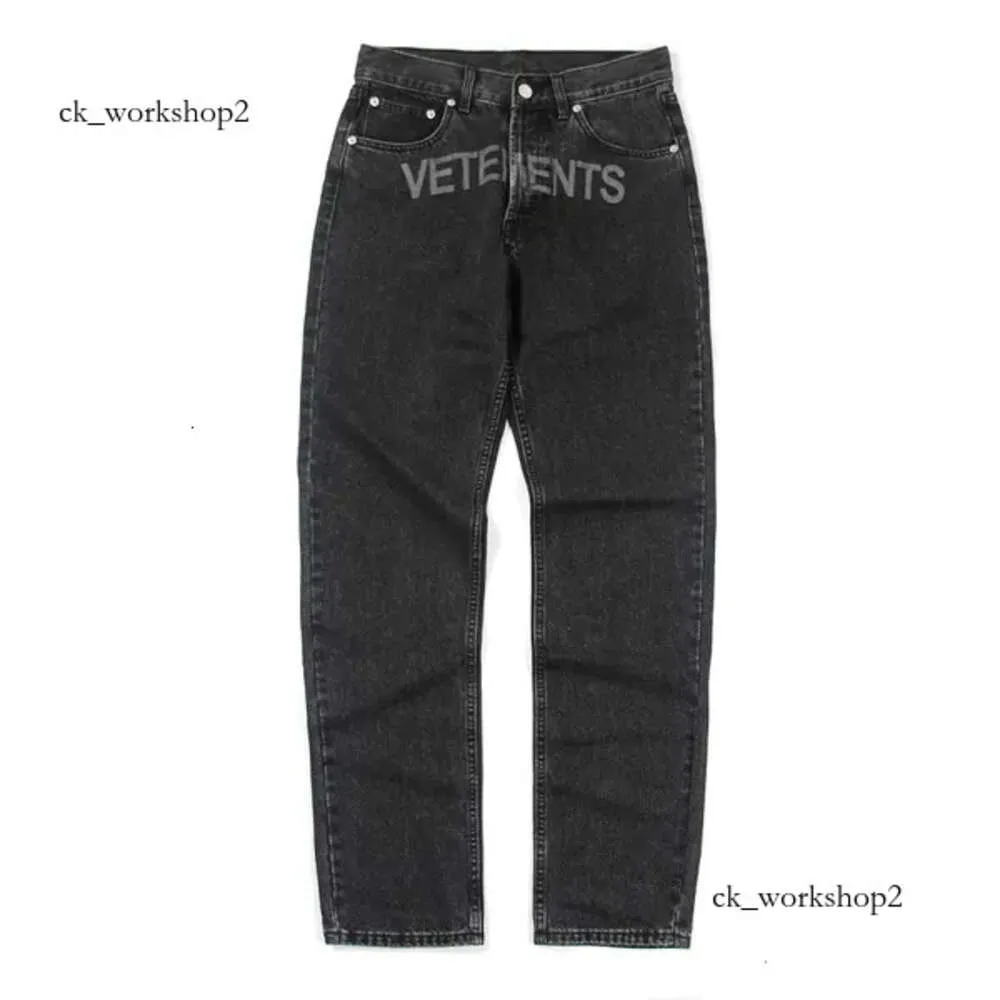 Vetements Jeans Frauen Jeans 24SS Vetements Jeanshose Männer Hochwertige Buchstaben Stickbuttons Pocket Blue Vtm Hosen Top -Qualität 970