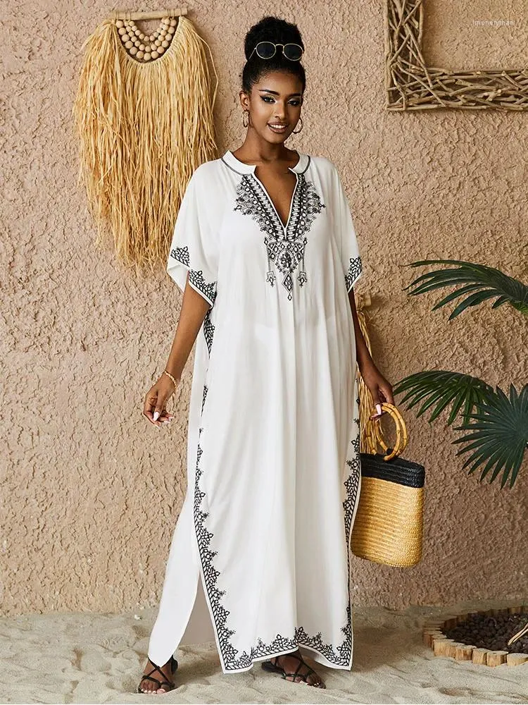 Bohemian White V Neck Bikini Cover-ups Lange Tunika sexy Kaftan Kleid Frauen plus Größe Strand tragen Schwimmanzug Deck up q1545