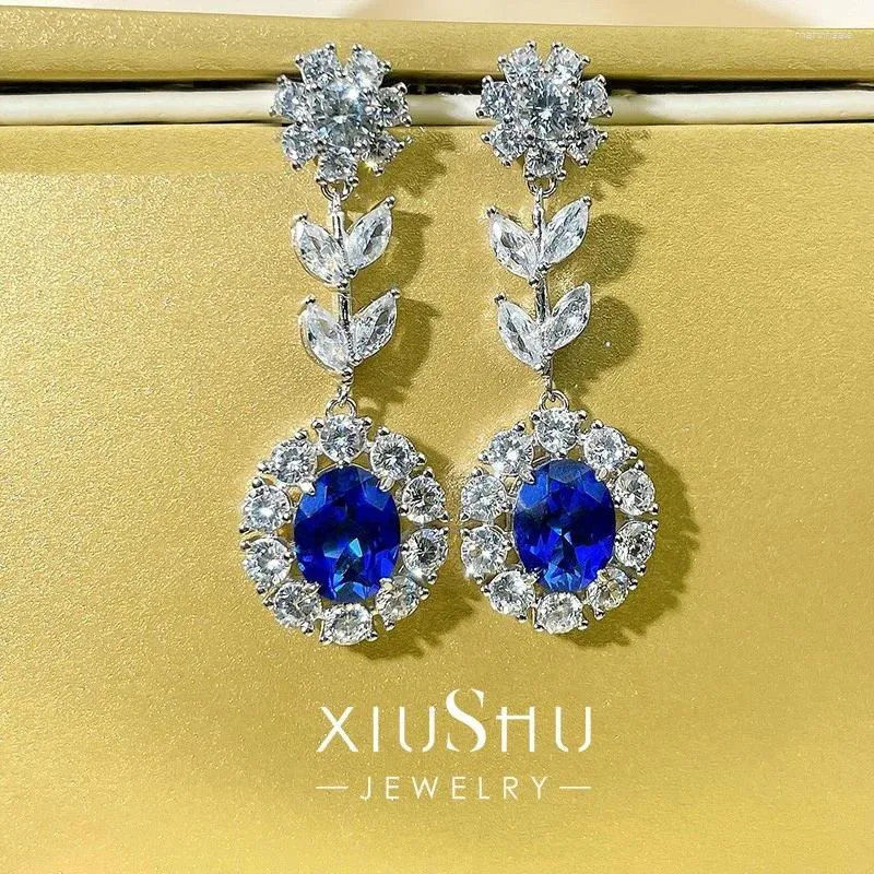 Boucles d'oreilles en peluche désir explosive flash artificiel royal sapphire célébrité 925 Silver High Carbon Diamond Luxury