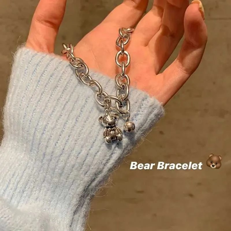 Fashion Handmade Vintage Bear Pendent Charm Bracelet Bangle Women Wedding Jewelry for 2024 New Year Gift_voghion.com