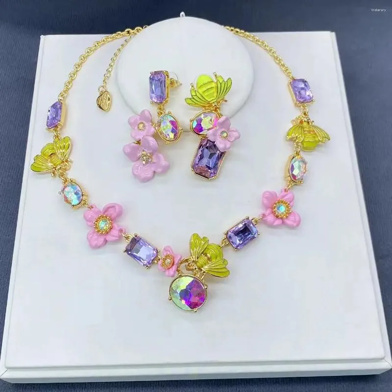 Серьги ожерелья набор красочных красивых цветов Burt's Bees Birthday Gift Fresh Ladies