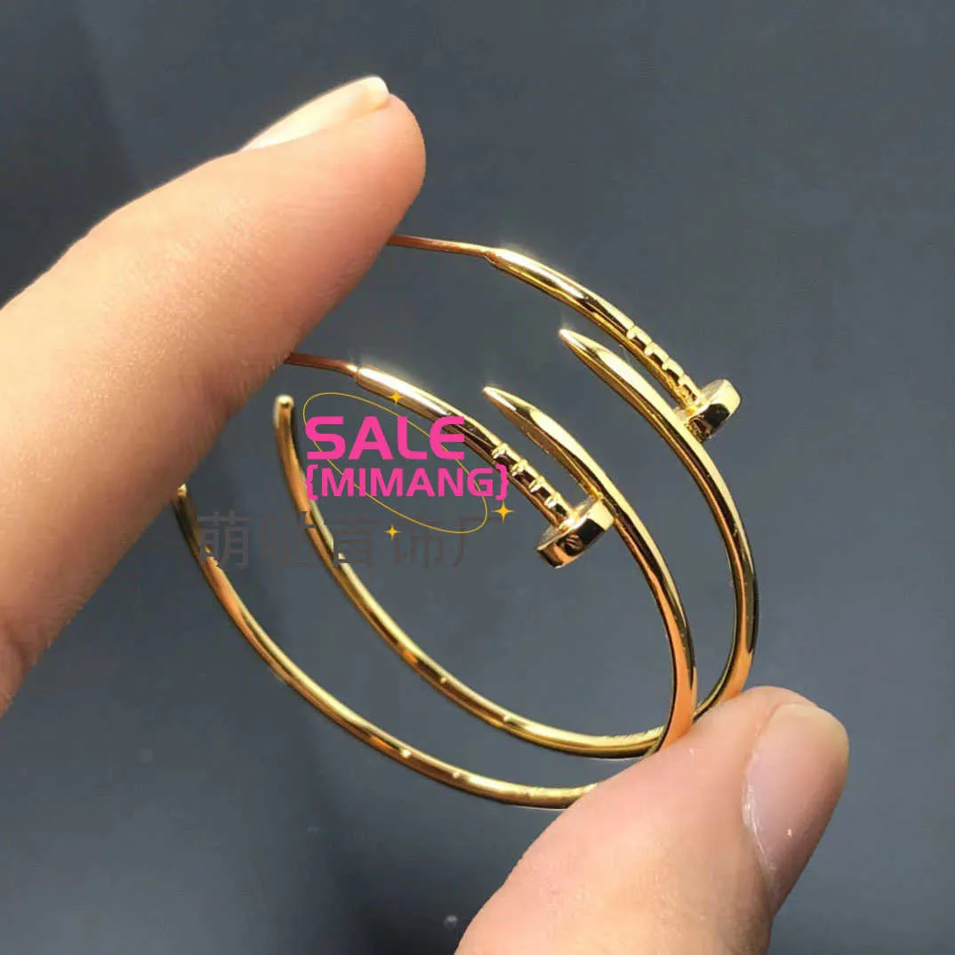 Designer Cartres Bangle High end Seiko Large Nail Earrings V Gold Card Home Silver Rose Jewelry 947O