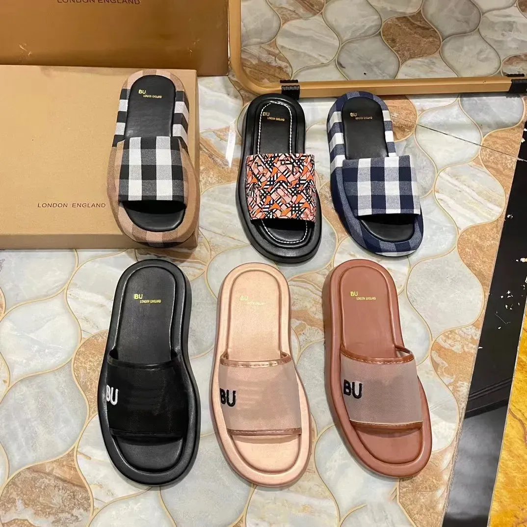 Mesh pano chinelos plataformas deslizantes de luxo sapatos de luxo sandálias de tela casual calçados sapatos novos estilistas designers slide slide lady summer piscina praia homens bate -papo por atacado