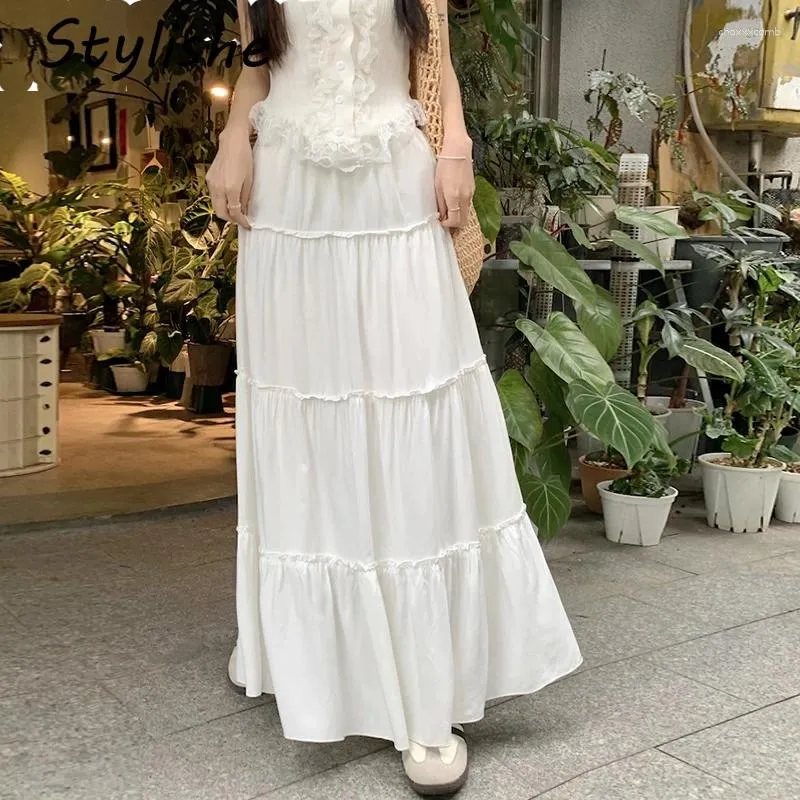 Jupes Femmes blancs jupe maxi élégante Fahion Spring Ruffle Couleur de couleur élastique Taille féminine Summer Long Vintage