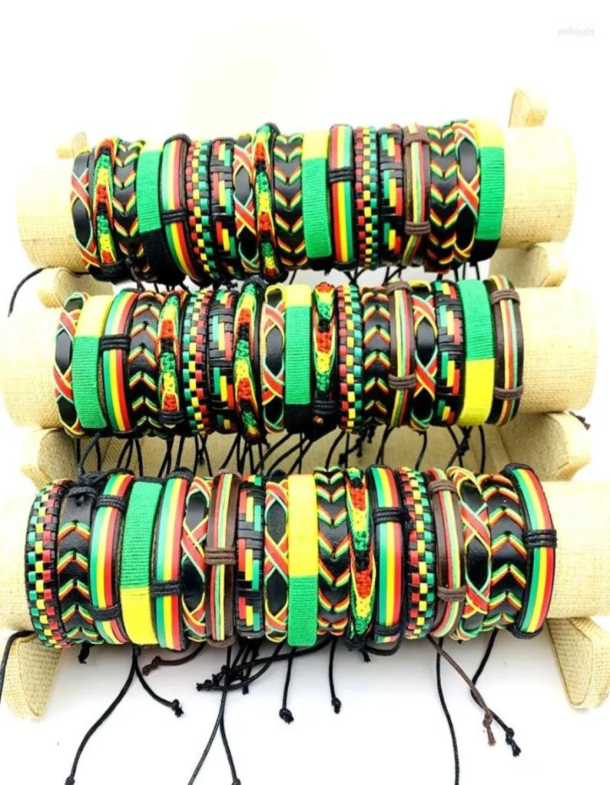 Bangle Groothandel 30/50/100 PCCS Handgemaakte lederen armbanden Rasta Jamaica Fashion Cuff Jewelry Party Gift Mix Rood/Geel/Green4708132