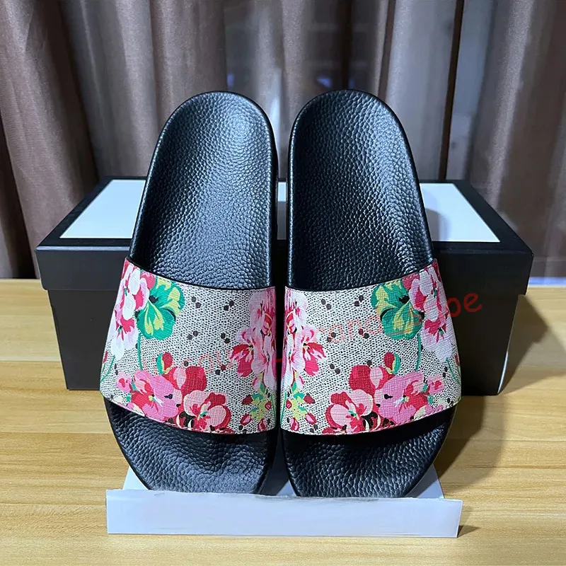Designer Gucci Sandals Web Slide Rubber Slides Sandale Women Platform Beach Slippers Slipper Sandal Striped Floral Brocade Gear Flat Tiger Bloom Womens Slip Print Shoes code L Von 34 23 DHgate