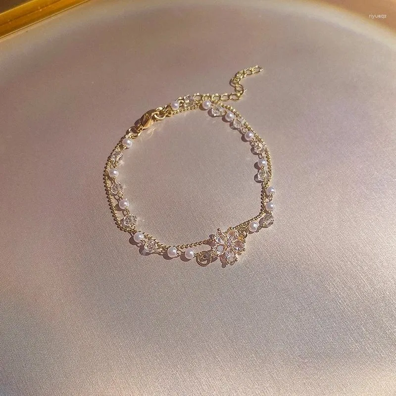 Brand Super étincelant délicat délicat Bracelet pendentif à fleurs de perle délicate pour les femmes