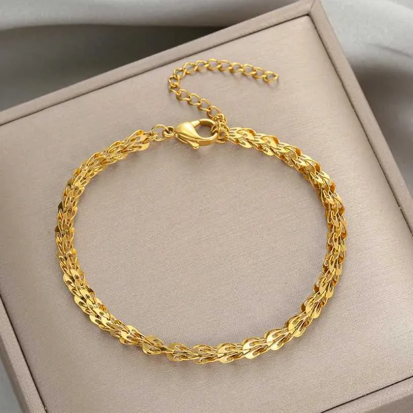 Gold Chain Bracelet Minimalist Feather Bangle Stainless Steel_voghion.com