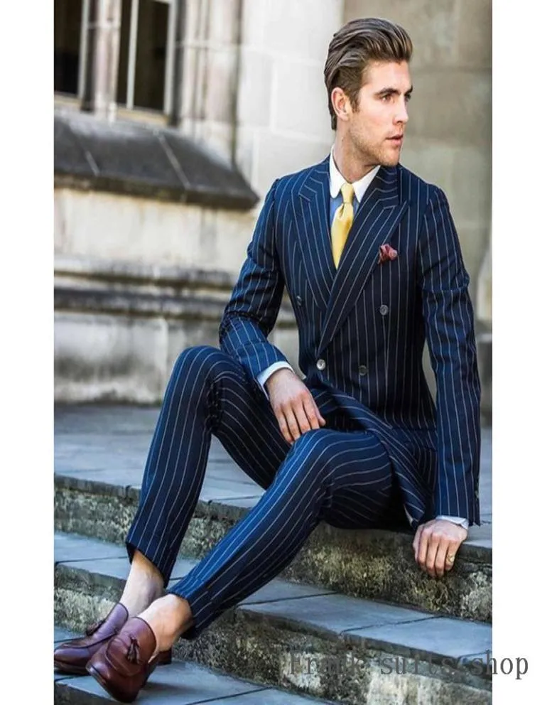 2018 Men Pak 2 stuks Double Breasted Suits Navy Striped Tuxedo Wedding Suits For Men Slim Fit Tuxedos Jacketbants C181225012851436
