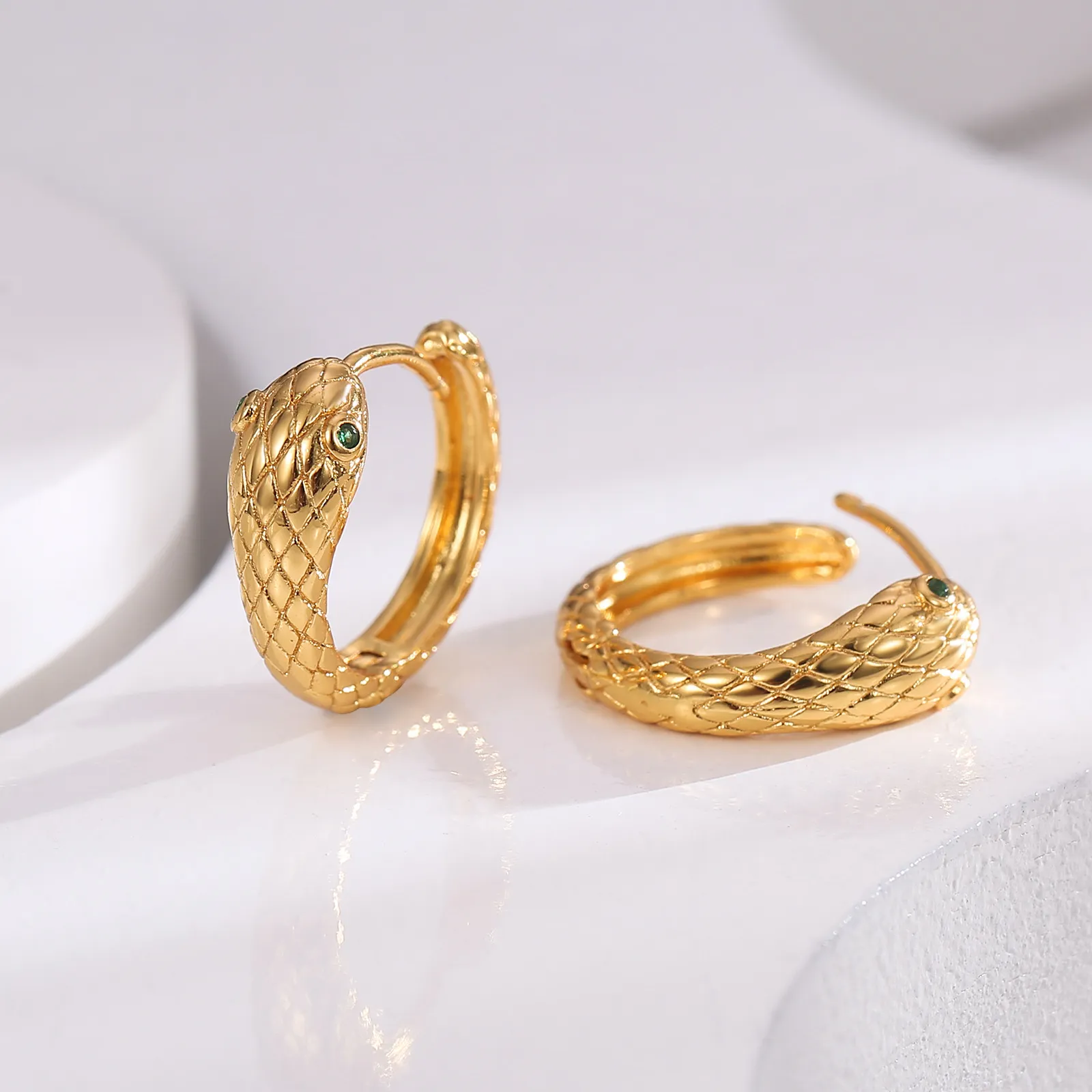 Nieuwe mode Gold Snake Earring Titanium Steel Woman Oorbellen Hoge versie Girl Women Designer Luxe geschenken niet vervagen gouden sieraden