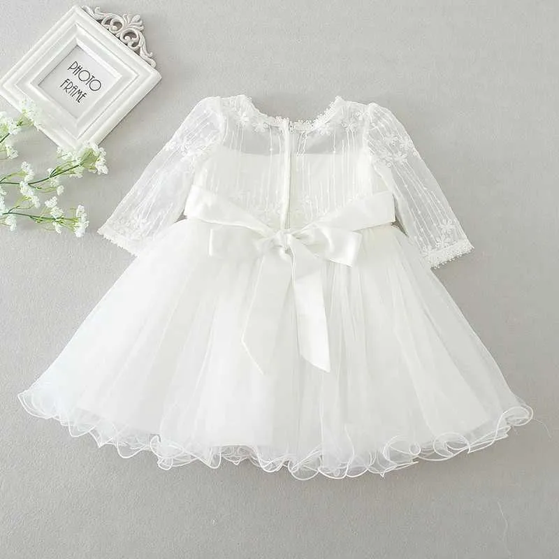 세례 드레스 새로운 여자 아기 드레스 샤워 흰색 레이스 파티 웨딩 공주 의류 0-24m Q2405071