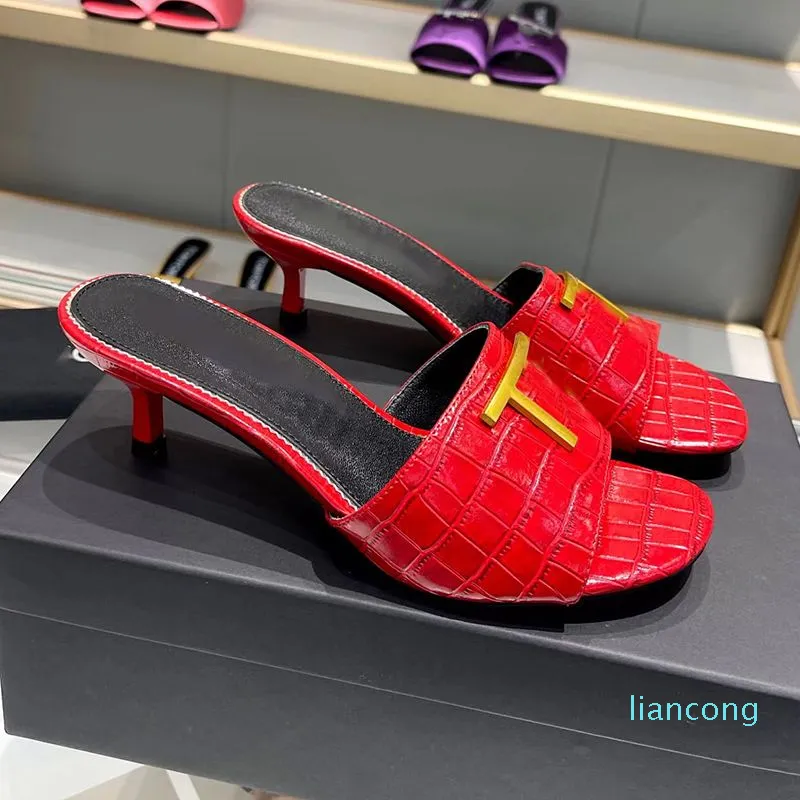Designer Sandale pour femmes Sandales de plate-forme talons glisse de luxe Chaussures Fashion Food Genuine cuir