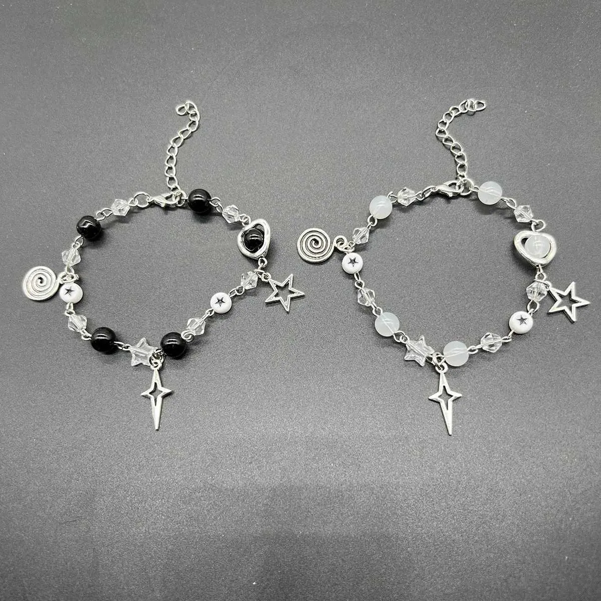 Set di 2 bracciali con perline per coppie gioielli abbinati_voghion.com