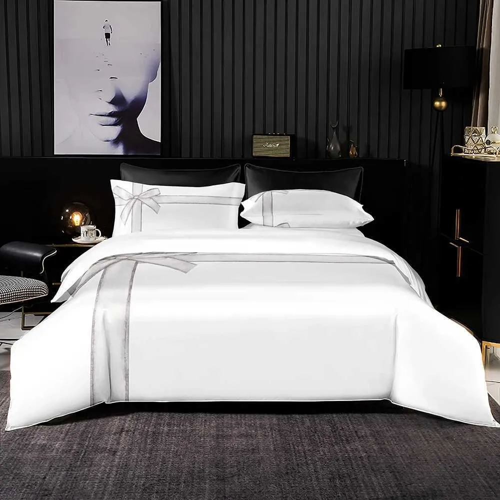 Set di biancheria da letto bianco elegante set di biancheria da letto machino di lusso machine coperta per trapunta di qualità per camera da letto e cuscino J240507