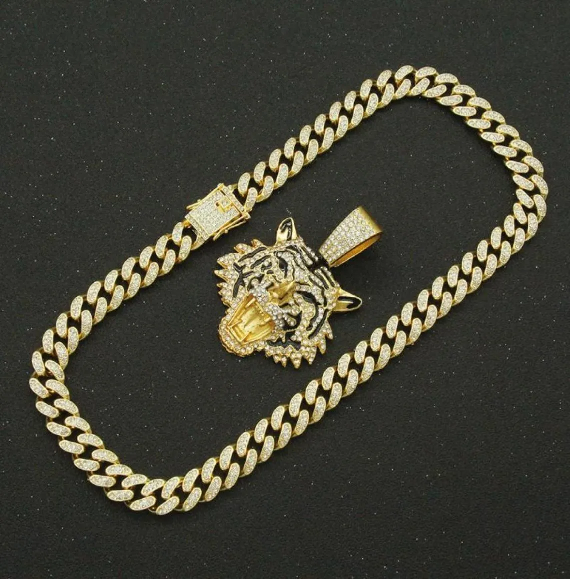 Colares pendentes Hip Hop Icepou as correntes cubanas Bling Diamond Animal Tiger Mens Miami Chain Chain Charm de Jóias Gardaça GrentaSPinging1032647