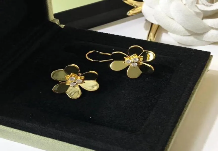 Brand Pure 925 Sterling Silver Jewelry For Women Gold Color Earrings Flower Luck Clover Design Wedding Party Earring 2009215098400