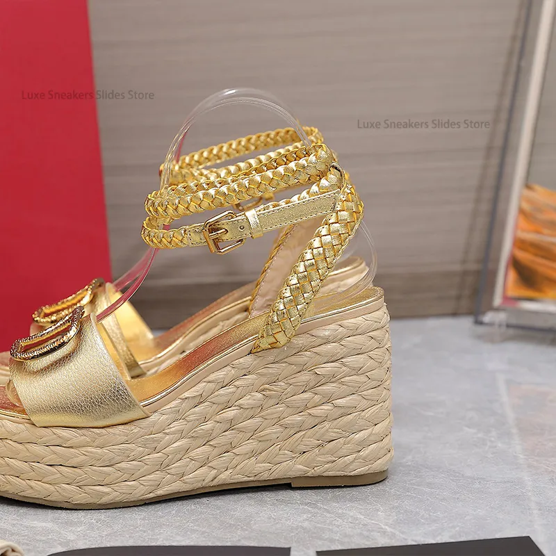 Pompa piattaforma a cuneo sandali intrecciati di alta qualità con tacchi tacchi di punta di punta di piedi designer di lusso da donna scarpe da sera da sera 110 mm calzature di fabbrica con scatola
