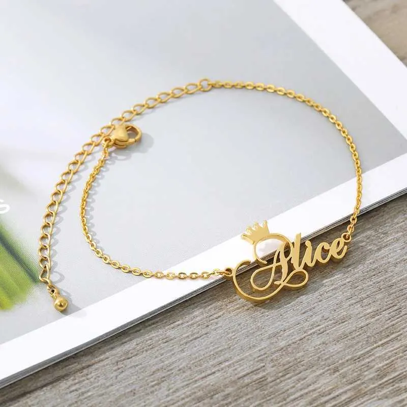 Charm-Armbänder Cus Crown Personalisierter Name Edelstahl Typenschild Armband für Frauen Mädchen Charms Handgefertigt Graviert_voghion.com