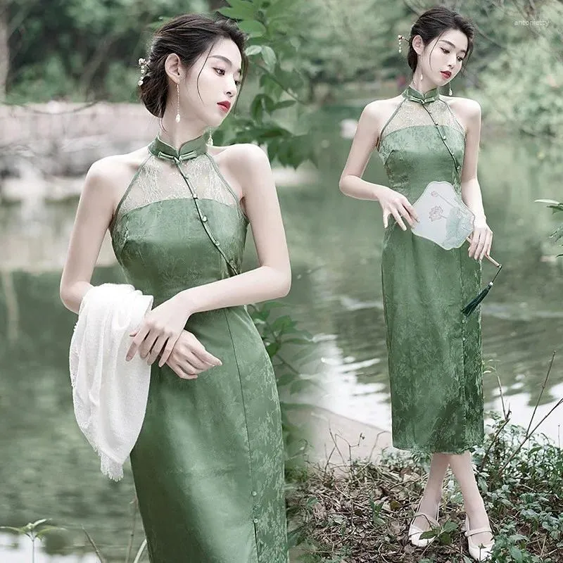 Vêtements ethniques Sexy Halter Qipao Noir vintage mince sans manches Cheongsam Elegant Evening Farty Robes Femmes Novely Classic Lady Chinese