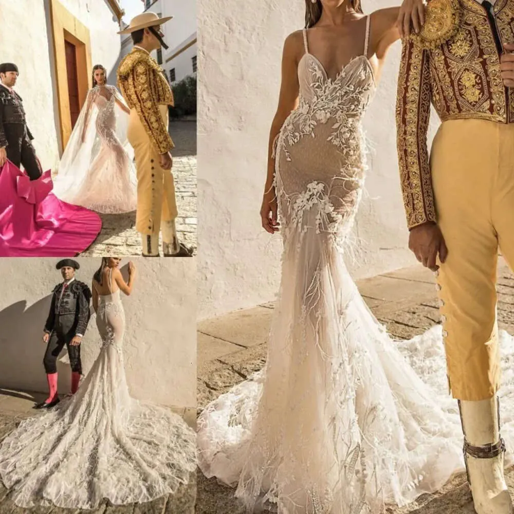 Vestido De Novia De Encaje De Sirena Con Aplicaciones De Trenes De