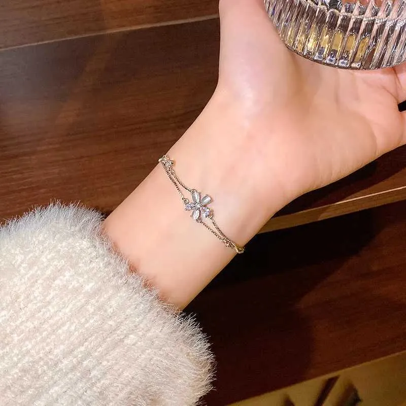 Bracciale a fiore in cristallo e zirconia per donna bracciale doppio_voghion.com