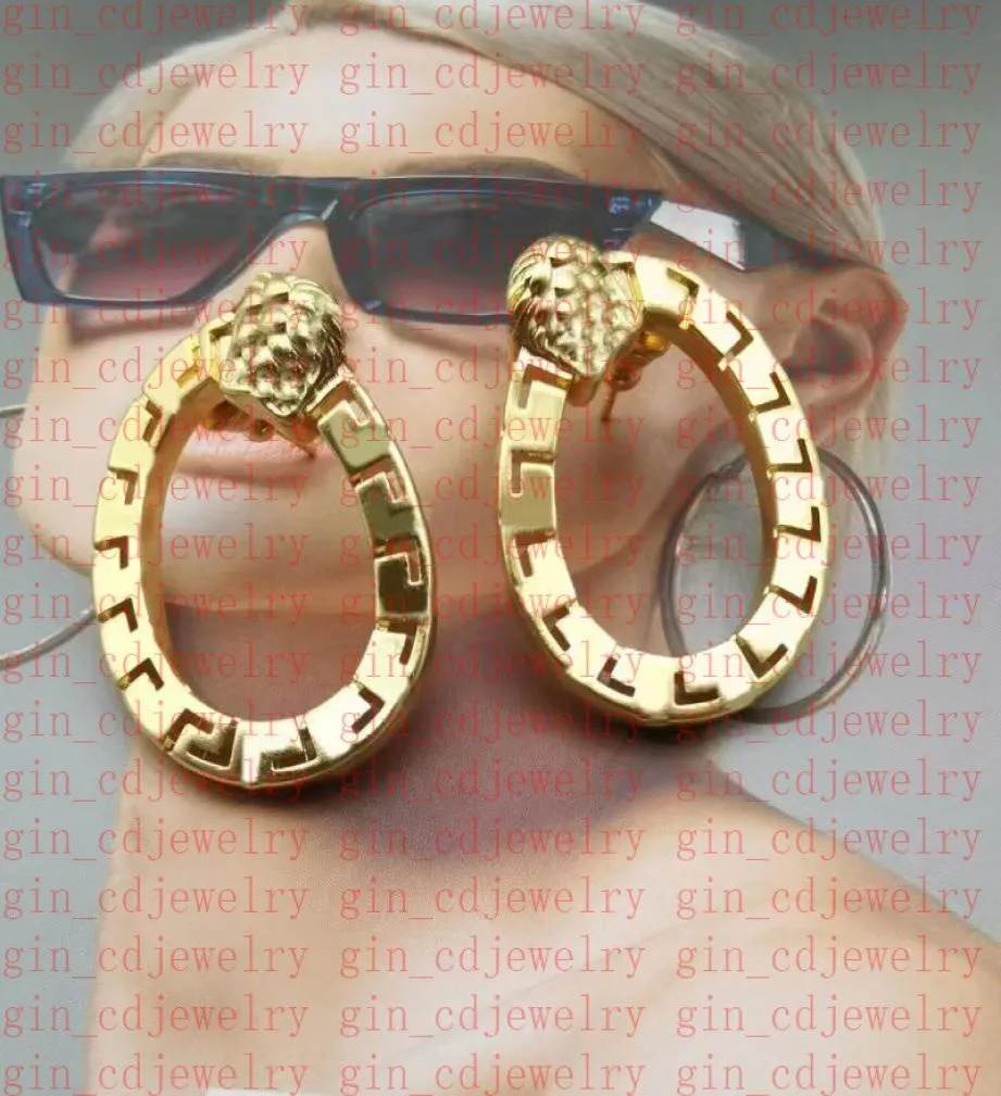 Fashion Designer Earrings V Letter Banshee Head 18K Gold Plated Womens VE3 Charm3165653
