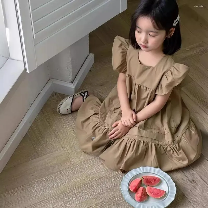 Robes de fille filles en gros de l'été 2024 Version coréenne Robe de dentelle décontractée