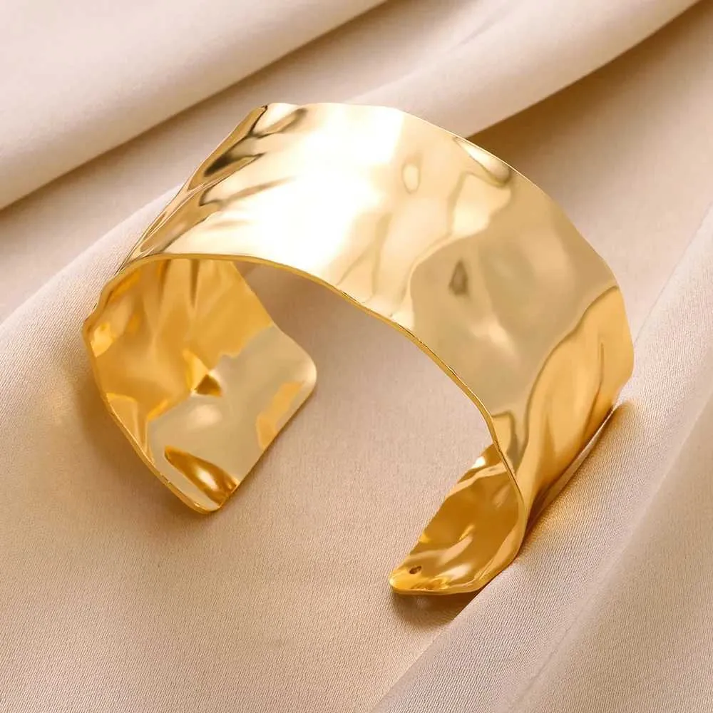Charm Bracelets Exquisite Classic Bump Pattern Openning Bangles For Women Cuff Bracelet Gold Color Stainless Steel Hand_ipsvogv.com