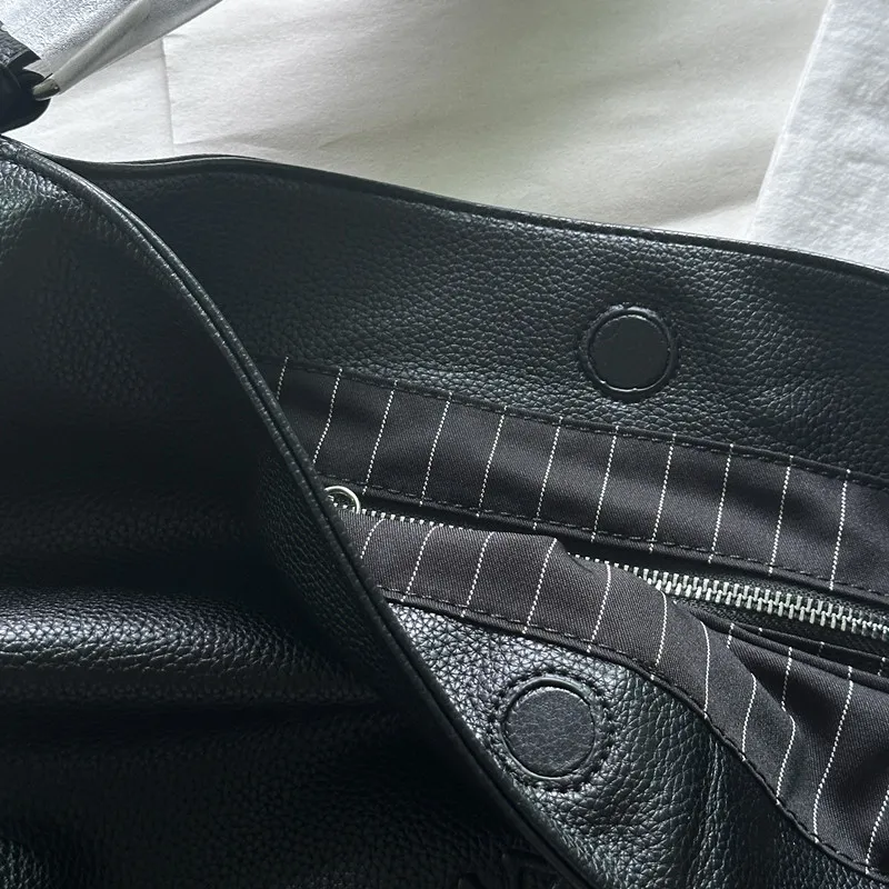 Märke Saturn Tote Bag Vintage Black Leather Bag Hobo stor kapacitet Crossbody Bag