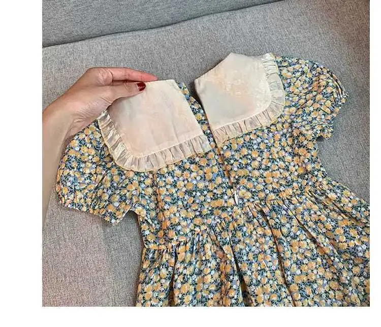 Robes de fille d'été Nouvelles filles coréenes édition perle de conception de fleur massive robe bébé fille douce robe mignonne de vêtements enfants vêtements2405