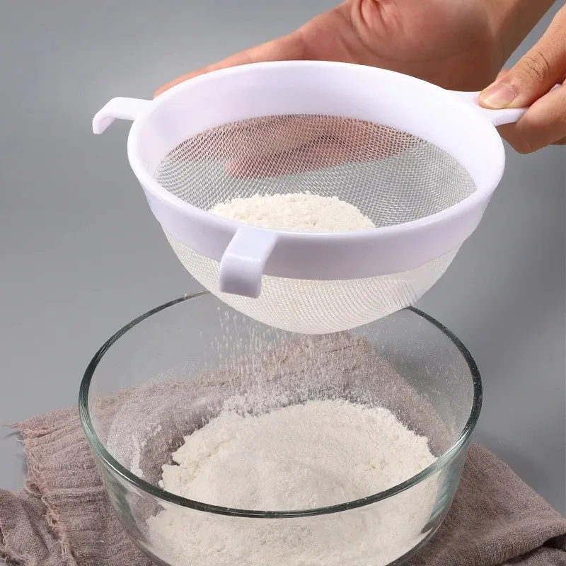 Neue Küche wiederverwendbares Handheld -Kunststoff -Bildschirm Teeblattsieg Mehl Sieb Colander Mesh Sieb Filterung Lebensmittel Küchenzubehör für Handheld Mesh Colander