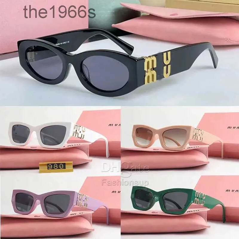 Designer Miui Sunglasses Personality Mirror Leg Metal Large Letter Design Multicolor Brand Glasses Factory Outlet Promotional Special YFZN