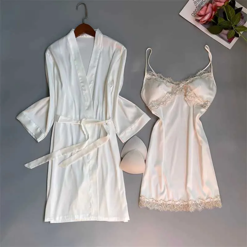 Kadınlar Robe Robe Set Sıradan Satin Nightgown Kadın Pleavwear 2pcs Nightwear Kimono Elbise Dantel Loungewear ile Yeni Samimi İç Çamaşırı