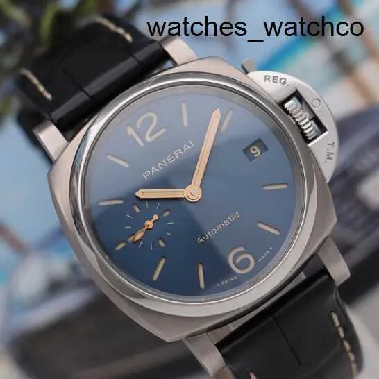 Panerai Luminor Series Automatic Date Watch Sophisticated Style Enduring Performance