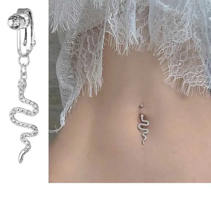 Navelpiercing met hangertje Love Een mooie navelpiercing vervaardig