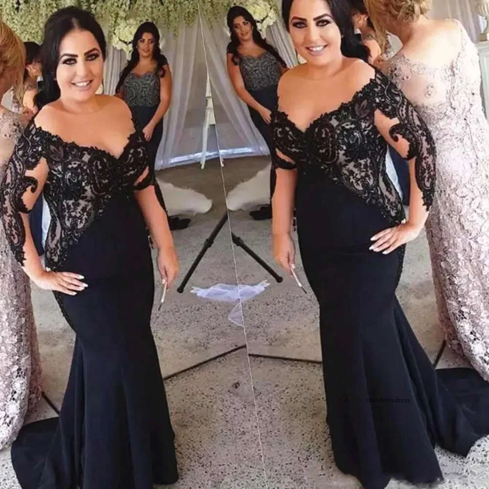 Plus size moeder van de bruid jurken zeemeermin zwart kanten pure nek lange mouw trouwfeest formele ocn prom avondjurken 0509