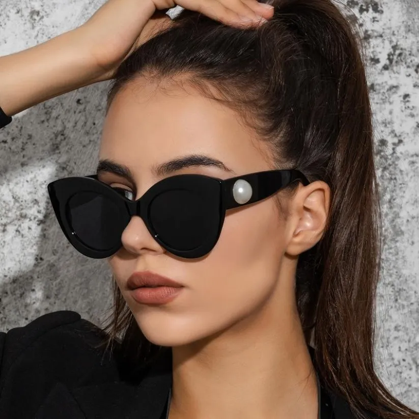 Gafas de sol retro Sexy Cat Eye Women Fashion Luxury Pearl Ladies Diseñadora de marca Vintage Femenina Femal Sun Oculos Gafassunglasses 294i