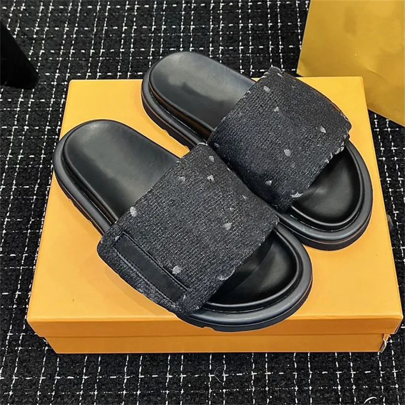 sandal famous designer slipper woman Beach Shoes luxury slippers for womens sandals Flat Heel Luxury Leather Metal Upper Sandals Grass Shoes Spring Casual Slippers