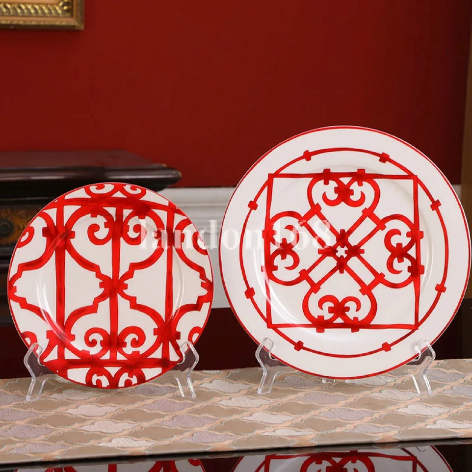 Red Bone China Oval Plate Square rätter Keramiska serveringsplattor 283V