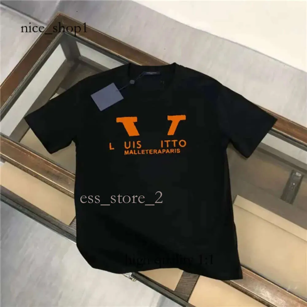 Louiseviution Shirt Mens Designer For Hommes Shirts Womens Shirts Fashion Tshirt avec lettres décontractées Summer Short Couple Couple 24SS Top Quality 121