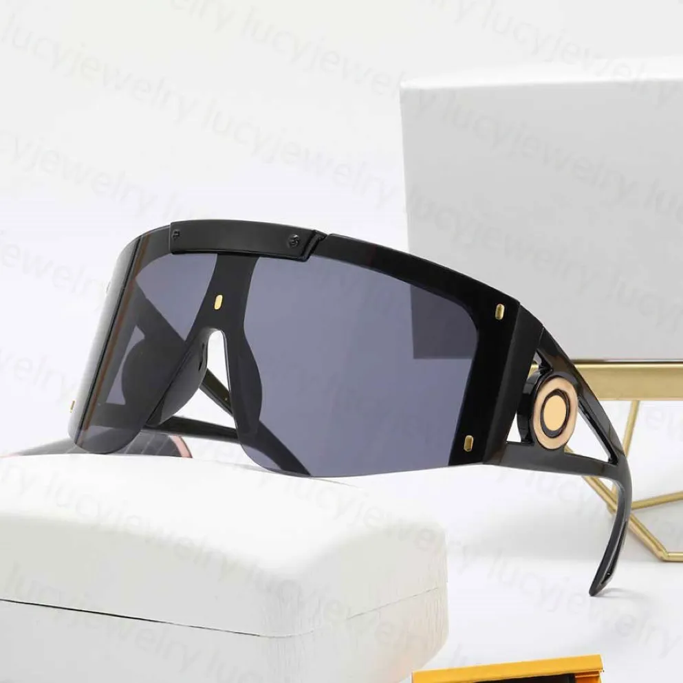 Designer Luxury Sunglasses Fashion Men Femme Femme Eapièmes en plein air Drive des vacances Summer Sun 7 Couleurs Top Quality 246C