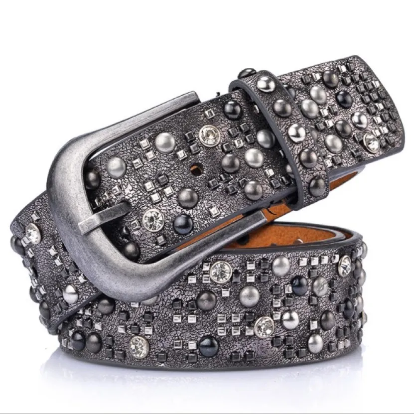 NGLKSTE RIVET CELaire Fashion Righine Menwomen's Vintage Style Claves Clats de haute qualité Male Rock Rock Women Strap Punk 238K