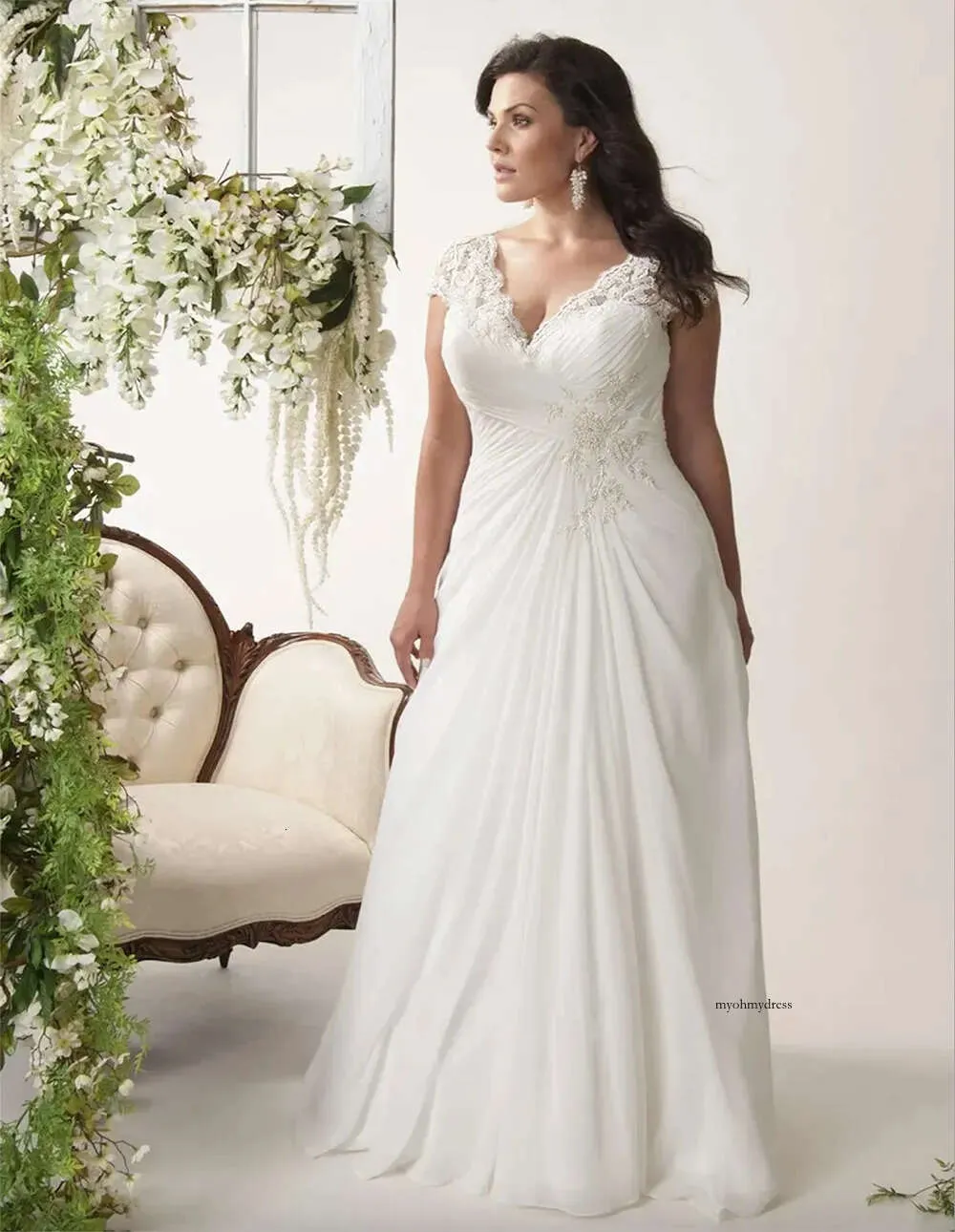 الأكمام C Cap Cap بالإضافة إلى فساتين زفاف الحجم شيفون الدانتيل المفتوح الظهر الظهر الجانب Ruched Bucked Bridal ثوب 0509