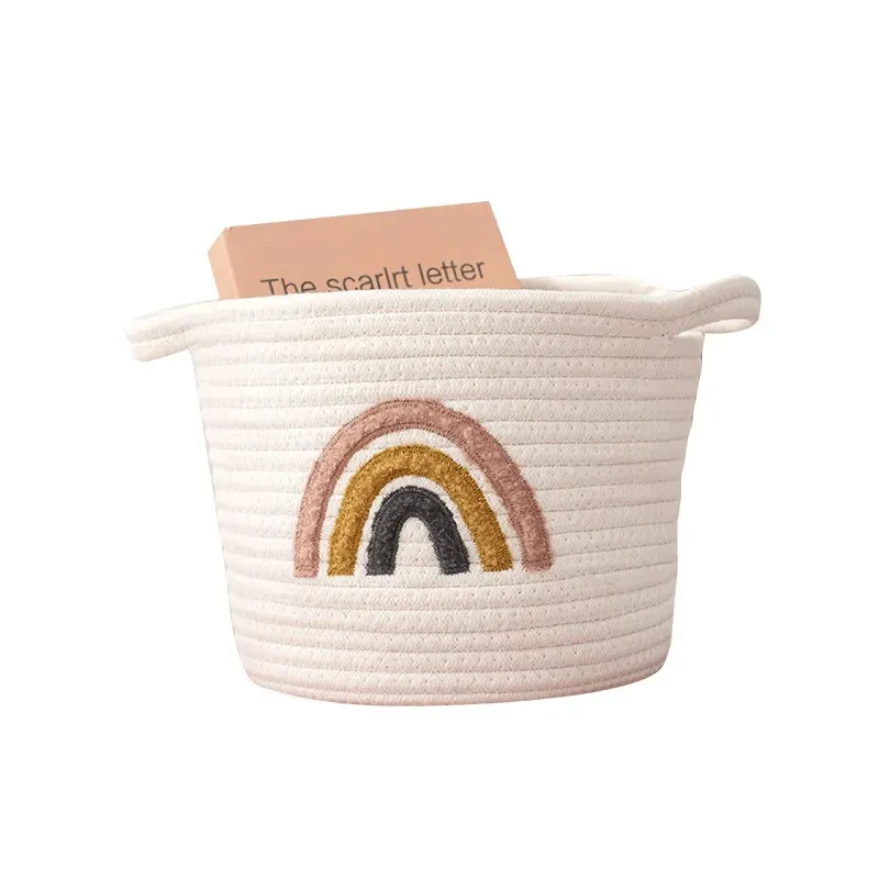 Ny Nordic Rainbow Handwoven Storage Basket Kids Toys Desktop Organizer Multifunktionella diverse lagringsboxer Kidsrum Bord Dekor för handvävd leksaksorganisatör